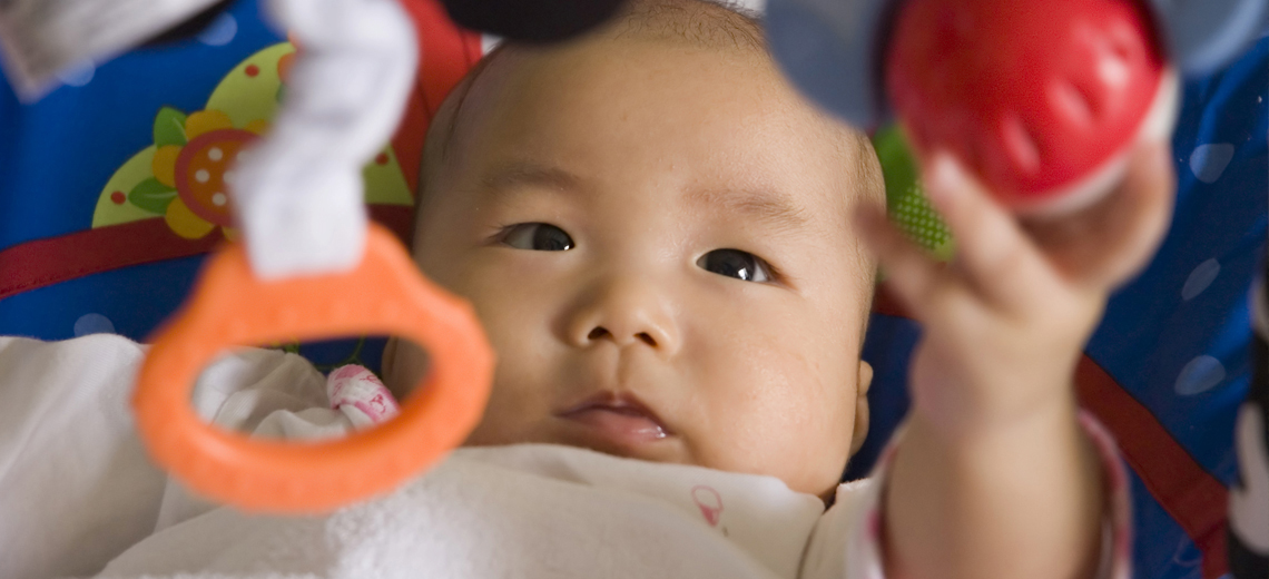 When Do Babies Start Playing With Toys? A Guide for 0-12 Months